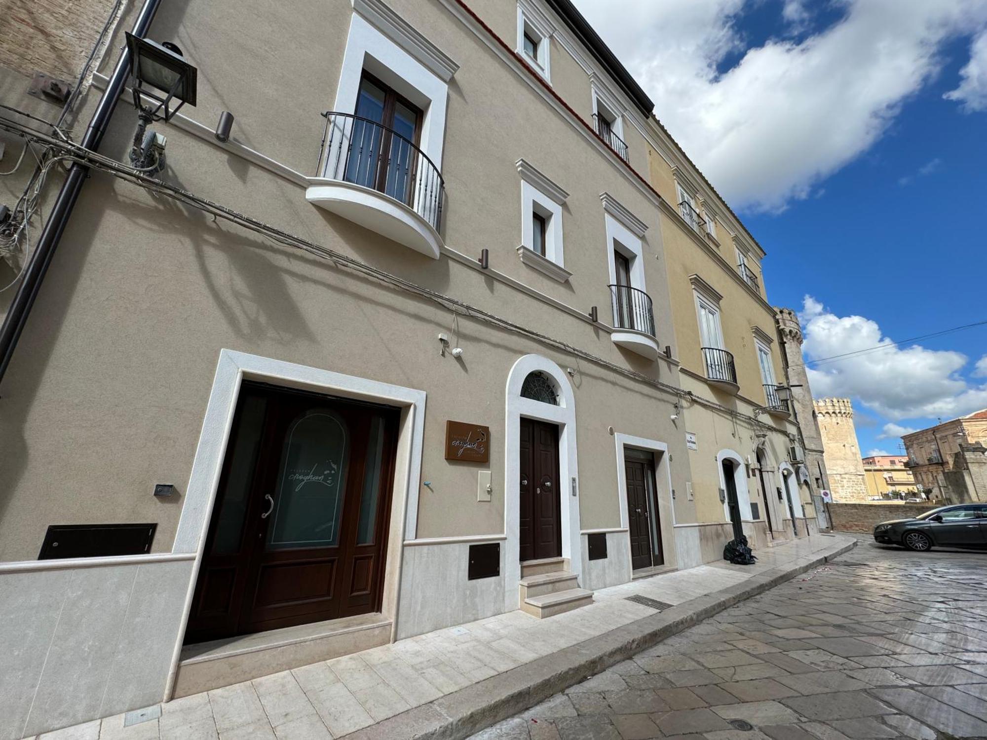 B&B Palazzo Croghan Torremaggiore Exterior photo