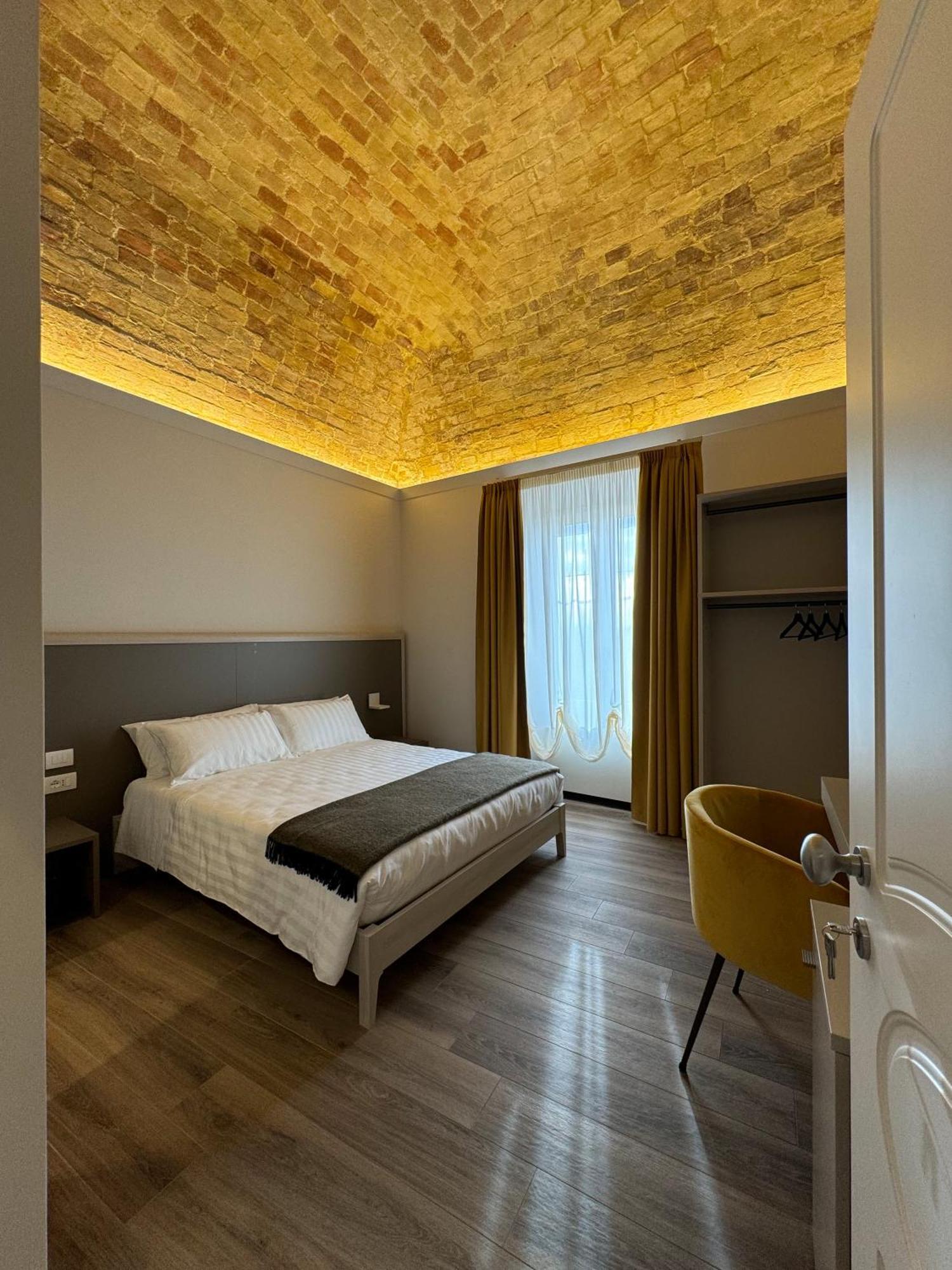 B&B Palazzo Croghan Torremaggiore Exterior photo