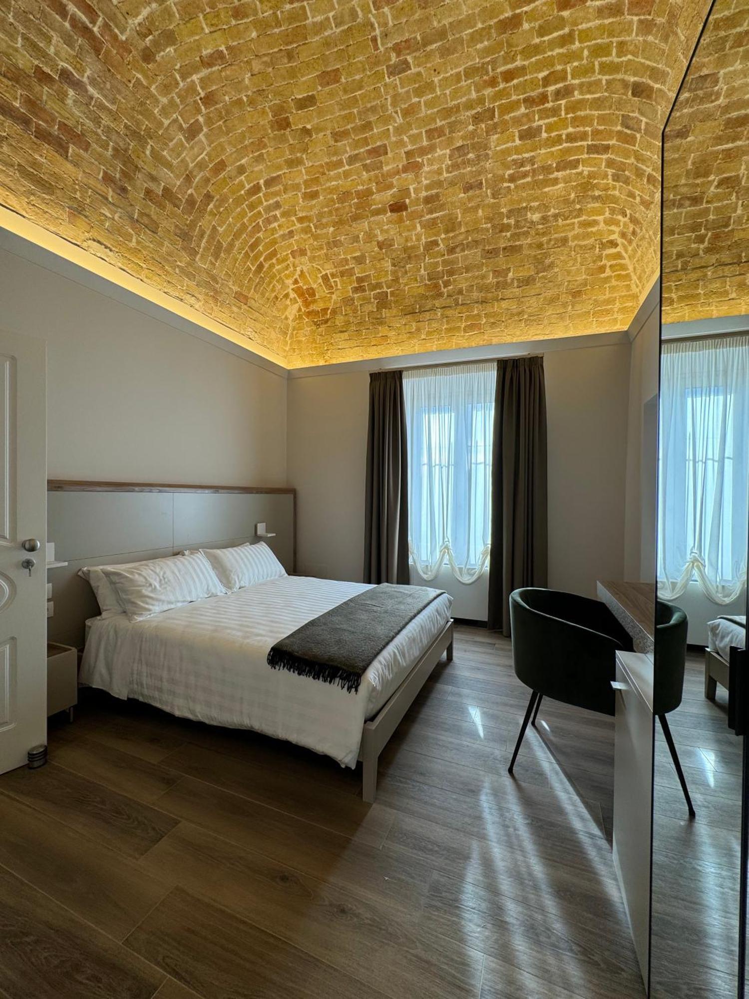 B&B Palazzo Croghan Torremaggiore Exterior photo